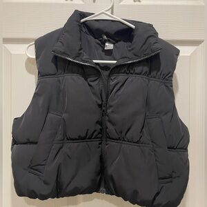 Cropped Puffer Vest